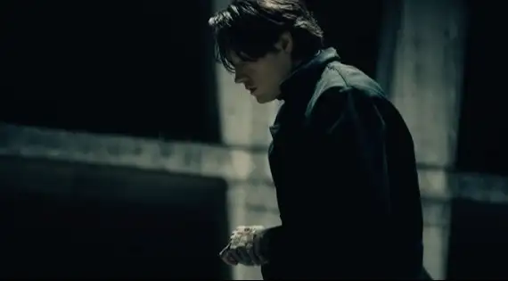 Assista ao clipe da nova música, "Dying To Love", com a letra e a tradução!