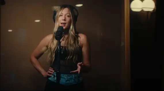 Veja o clipe da nova música, "Live Without (with Maddie & Tae)", com a letra e a tradução!