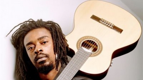 Novo álbum de Seu Jorge terá participação da banda Red Hot Chili Peppers