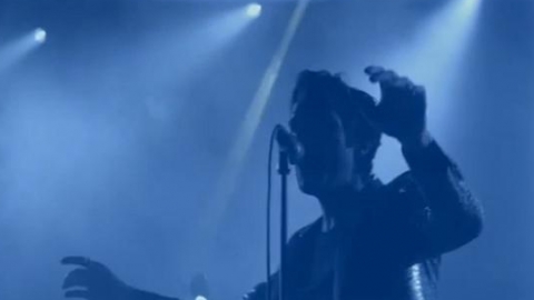 Veja o clipe ao vivo de "I Can Change", música de Brandon Flowers
