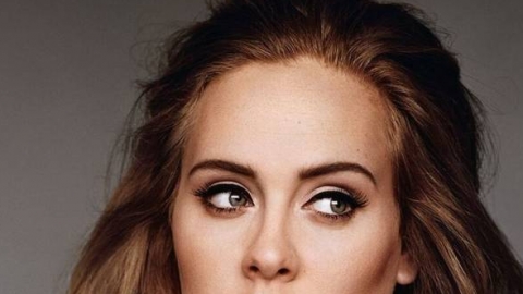 "25" de Adele vende quase 3.500 milhões de cópias nos EUA em uma semana