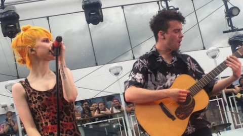 Paramore inaugura segunda edição do "Parahoy"