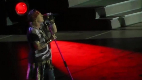 Guns 'N Roses retomam turnê com membros da formação clássica. Veja trecho