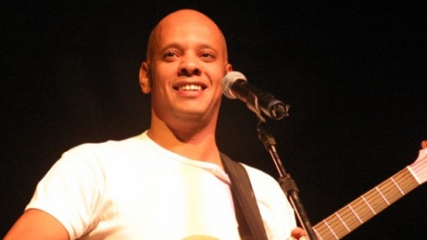 Morre o cantor e compositor Vander Lee