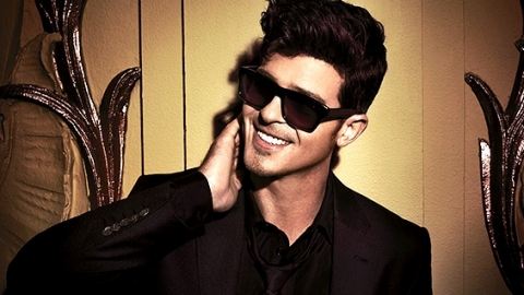 Ouça "Deep", novo single de Robin Thicke