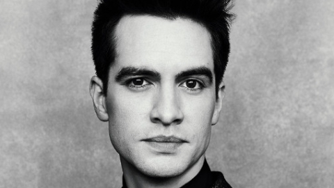 Álbum do Panic! At The Disco não bate trilha de "O Rei do Show" e fica em segundo no Reino Unido