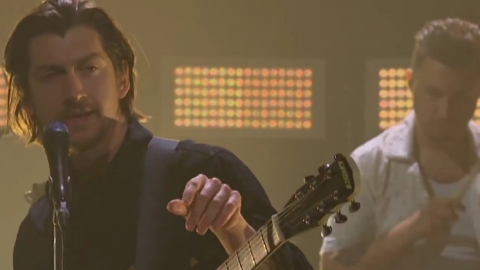 Veja as performances de Arctic Monkeys, Quavo, Cat Power e mais na televisão americana