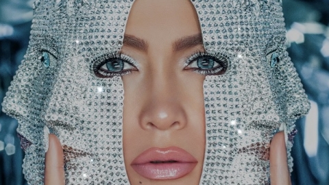Jennifer Lopez lança novo single, "Medicine". Escute!