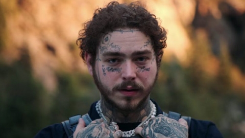 Post Malone segue no topo da parada americana de álbuns com "Hollywood's Bleeding"