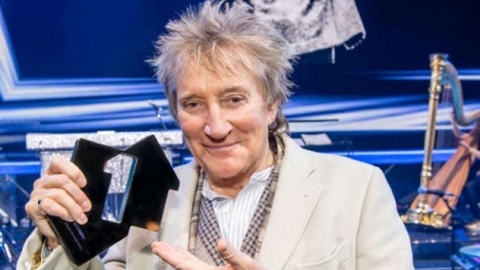 É de Rod Stewart o último álbum número 1 de 2019 no Reino Unido