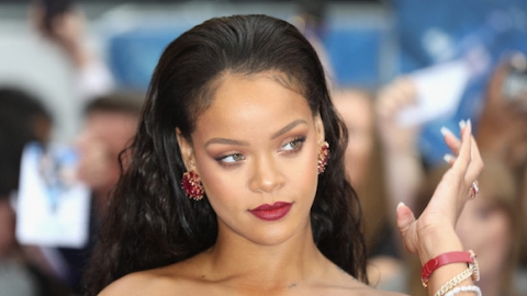 Rihanna será homenageada pela NAACP