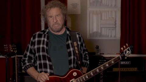 Sammy Hagar diz estar disposto a fazer shows mesmo sem uma vacina para a Covid-19