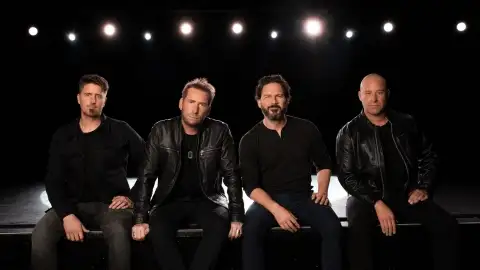 Nickelback anuncia novo álbum e volta ao peso com o single "Rattle the Cage". Confira!