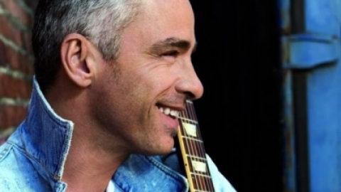 Novo álbum de Eros Ramazzotti será lançado em novembro