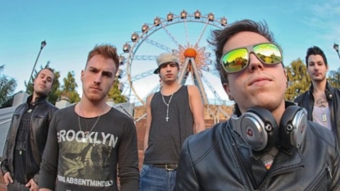 Veja o novo clipe da banda Cine, "Nunca Ninguém Morreu de Amor"