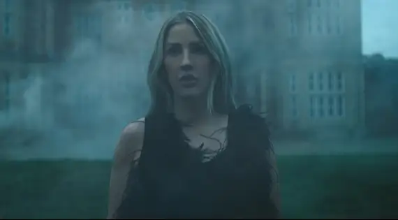 Assista ao clipe da nova música, "Destiny", com a letra e a tradução!