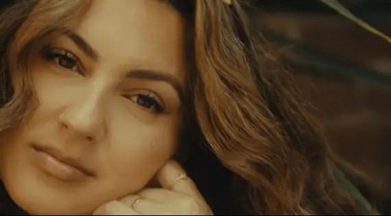 Tori Kelly