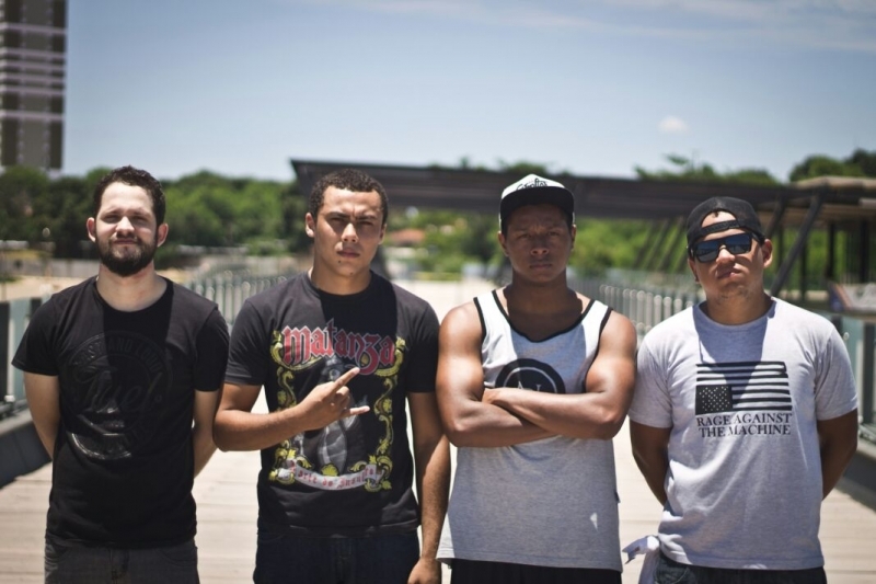 zumbi-suicida - Fotos